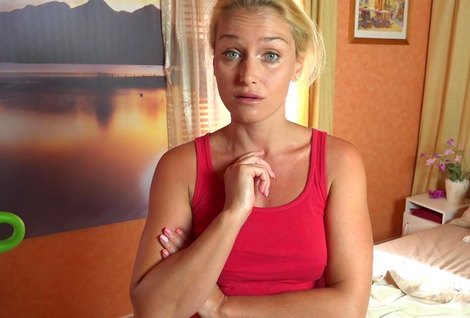 Молчаливый пасынок, принудительно от имел свою мачеху с подтянутой задницей.